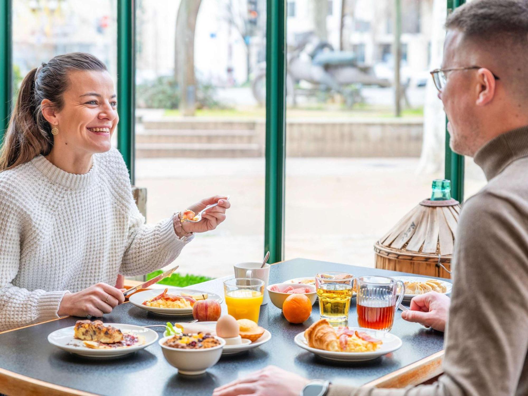 Ibis Lyon Gare Part Dieu Экстерьер фото