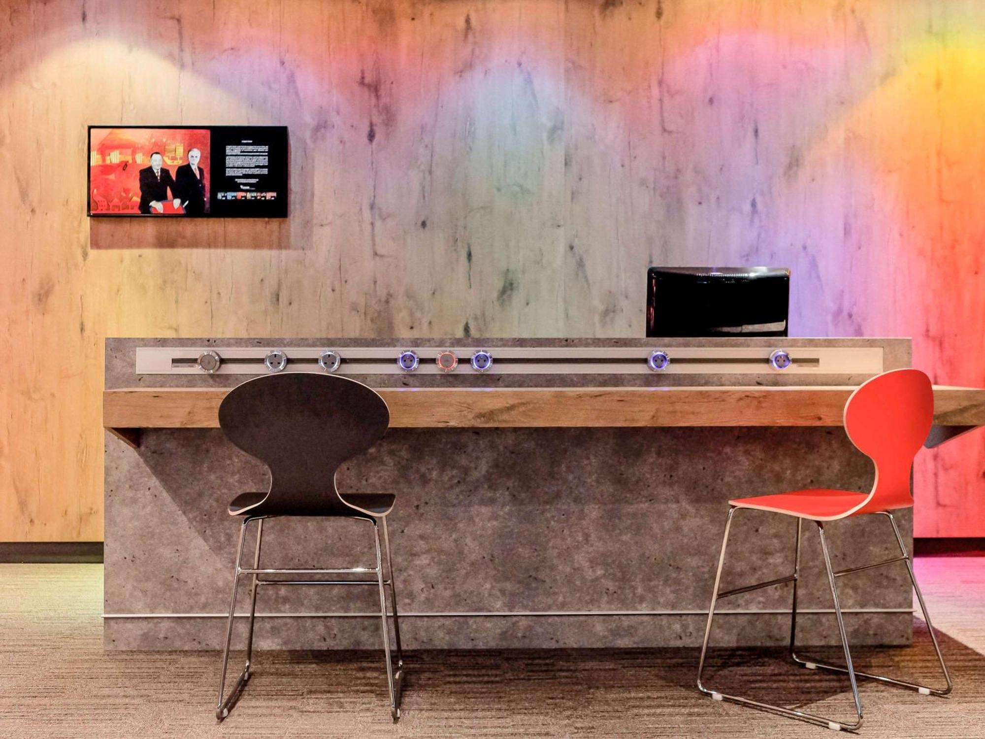 Ibis Lyon Gare Part Dieu Экстерьер фото