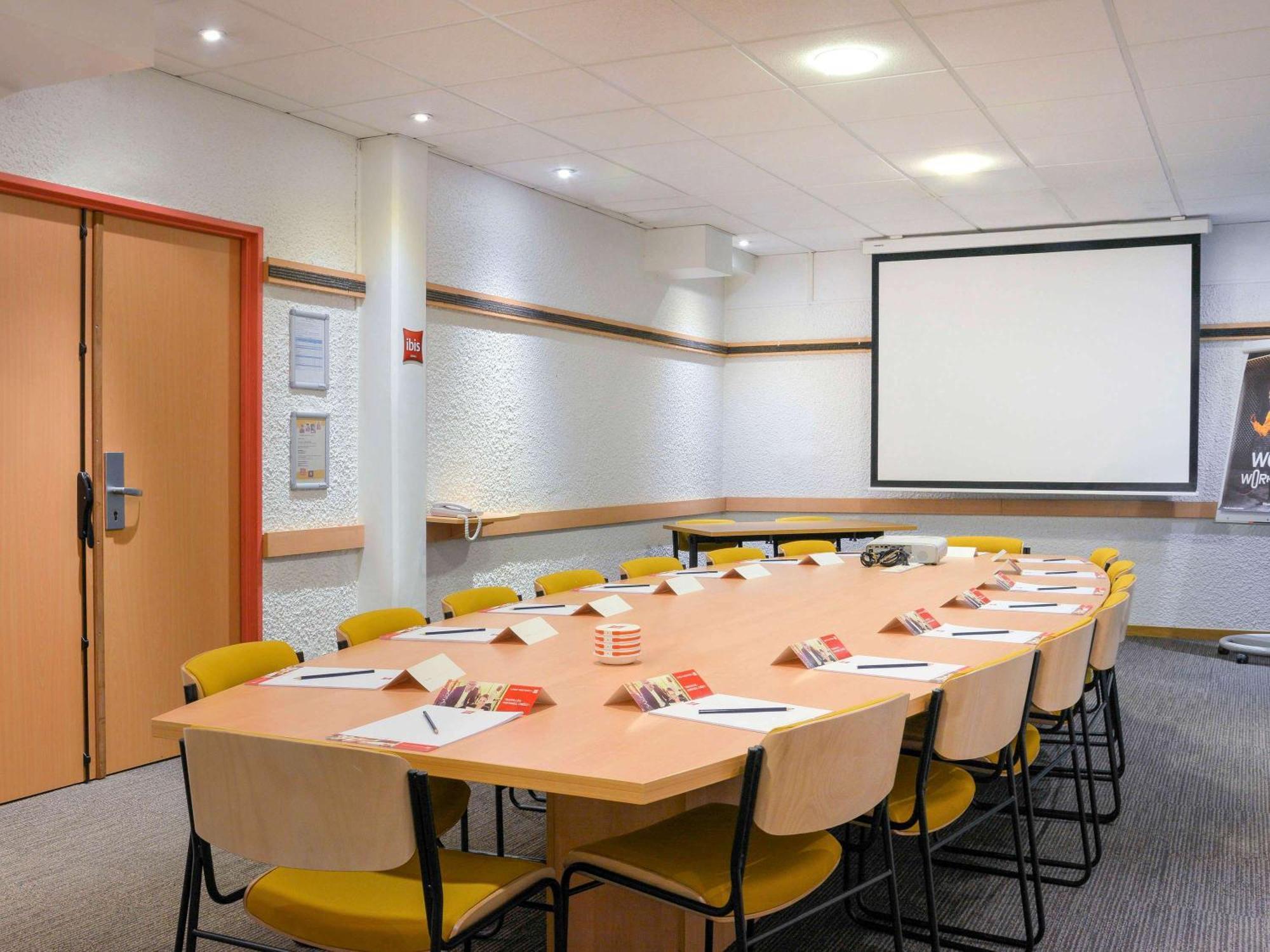 Ibis Lyon Gare Part Dieu Экстерьер фото