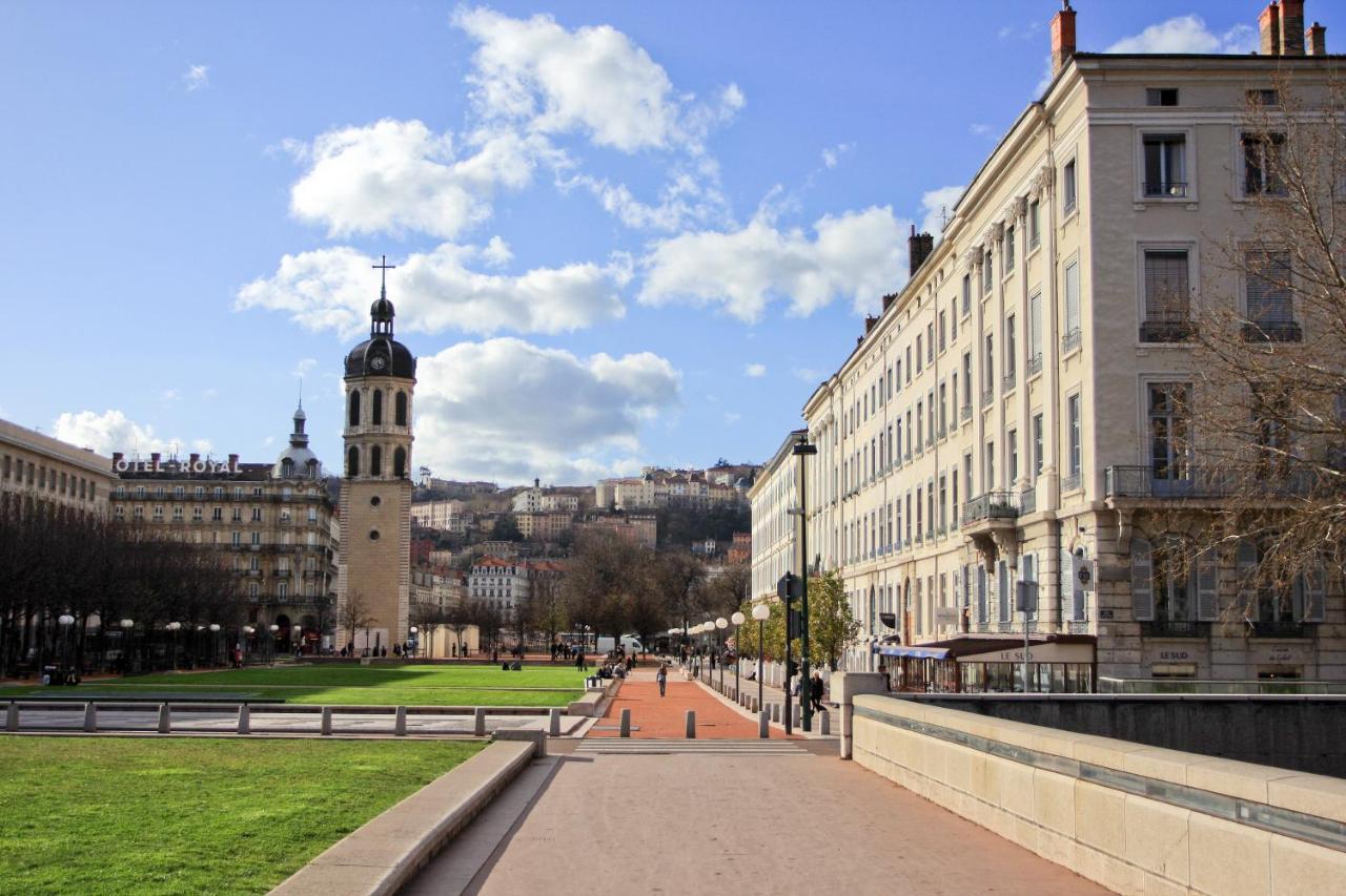 Ibis Lyon Gare Part Dieu Экстерьер фото